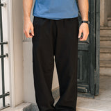 The Men Daily Pants– In Black