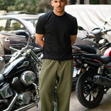 The Men Daily Pants– In Sage