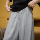 The Reverse Linen Pants